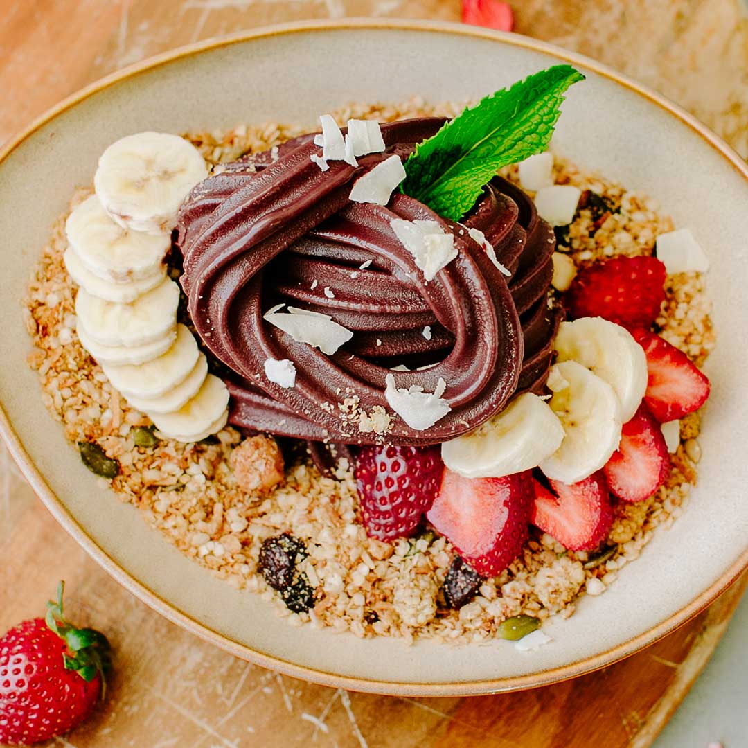 Classic Acai Bowls (vegan & gluten-free) - the pig & quill